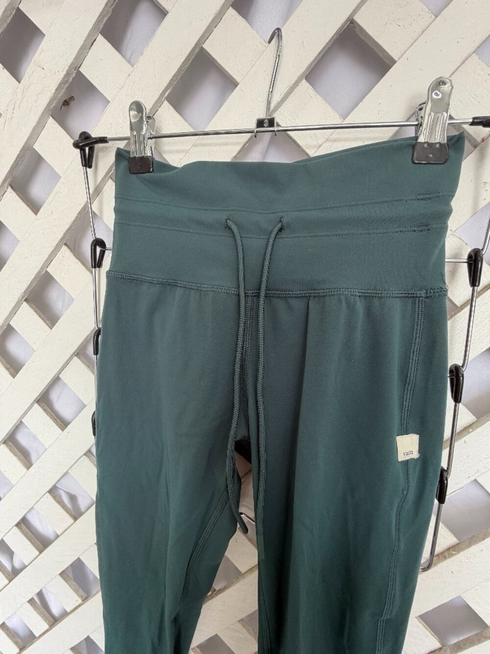 Vuori Women's Daily 7/8 Legging- Green- XS